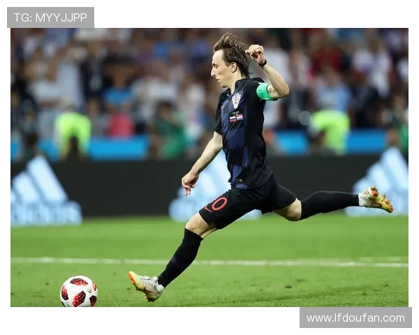 伊东纯也回顾22年世界杯：差一步就胜克罗地亚